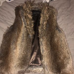 Express Fur vest (fo fur😌) size L